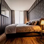 Penthouse Chic By Landev