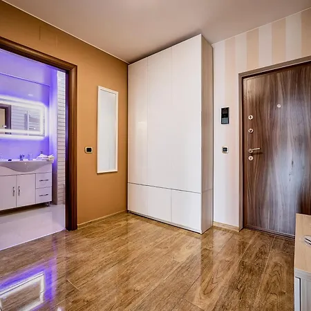 Penthouse Chic By Landev Appartement Braşov