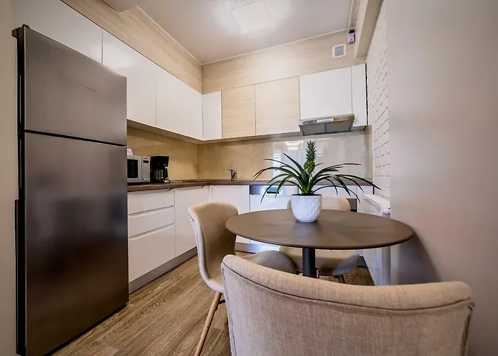 Penthouse Chic By Landev *