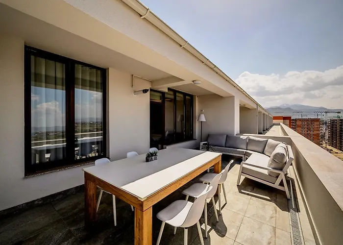 公寓 Penthouse Chic By Landev *