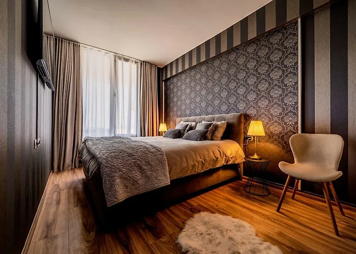 Penthouse Chic By Landev * 布拉索夫