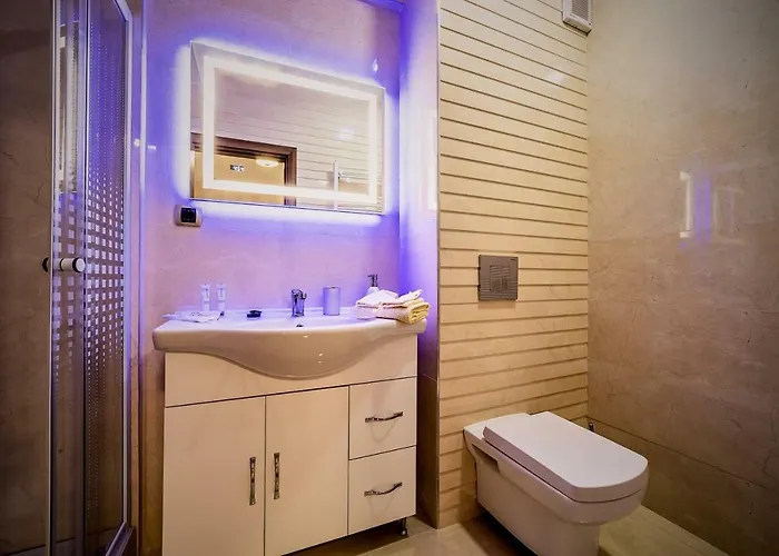 Penthouse Chic By Landev